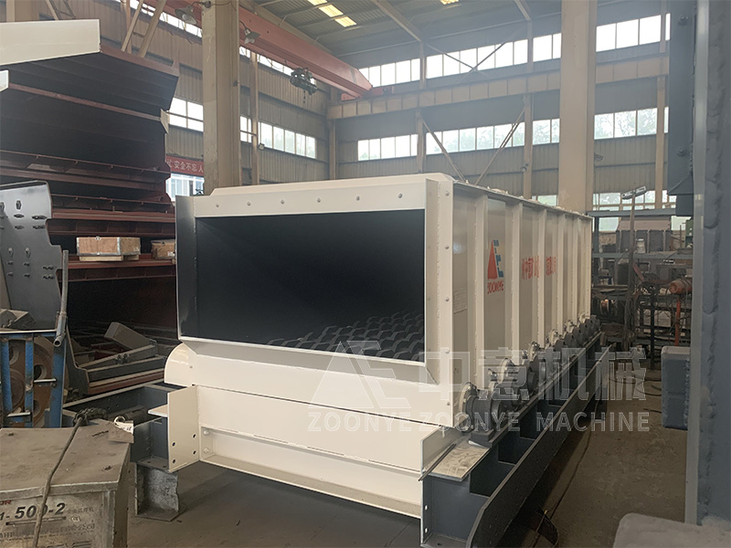 填埋场物料机械分选机器滚轴筛实地工厂图片
